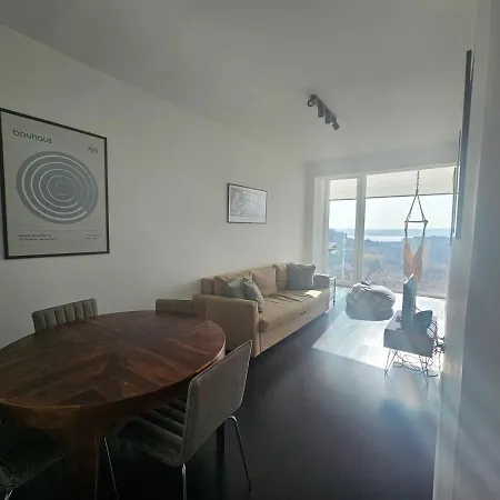 Amazing View Graca Apartment Lisbon